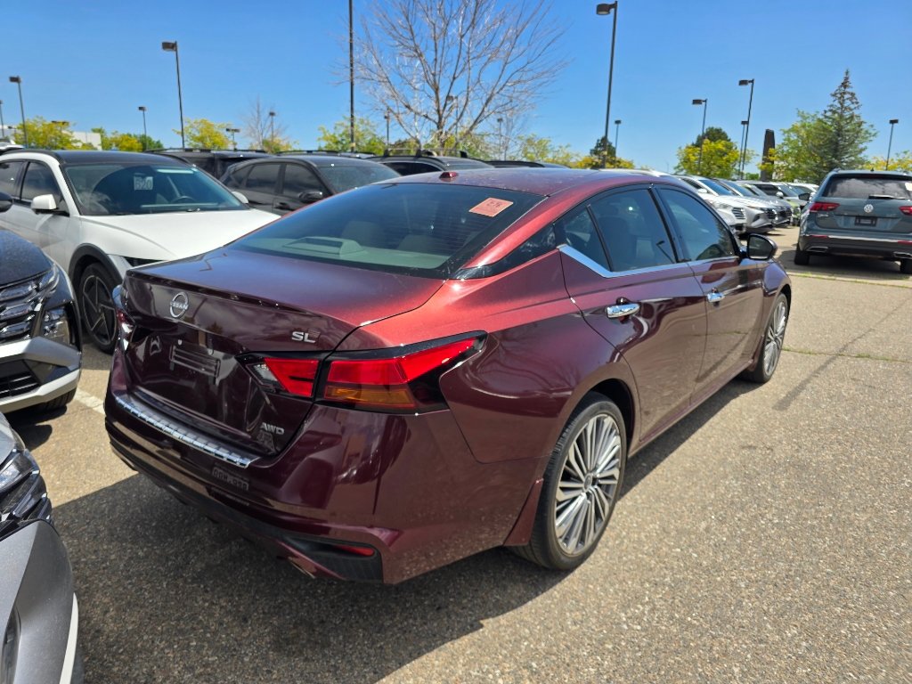 Used 2023 Nissan Altima 2.5 SL AWD/4WD image 17