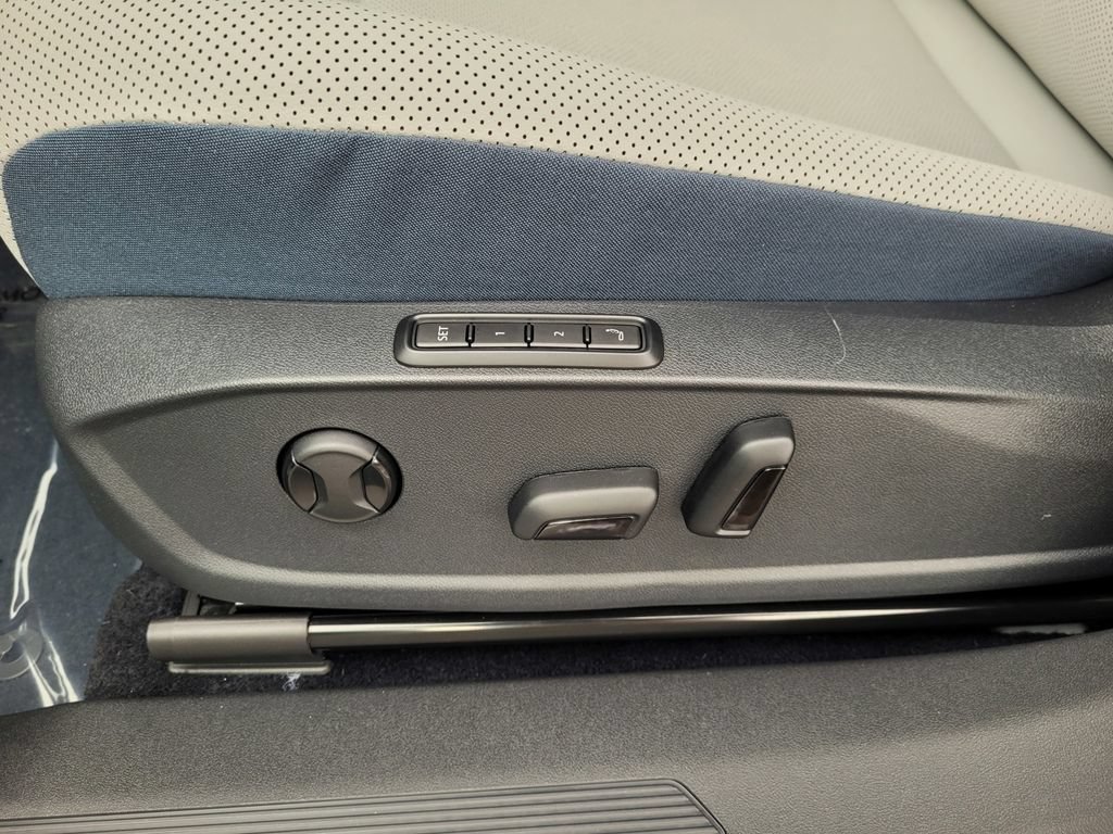 New 2026 Volkswagen ID.4 Pro S RWD image 12