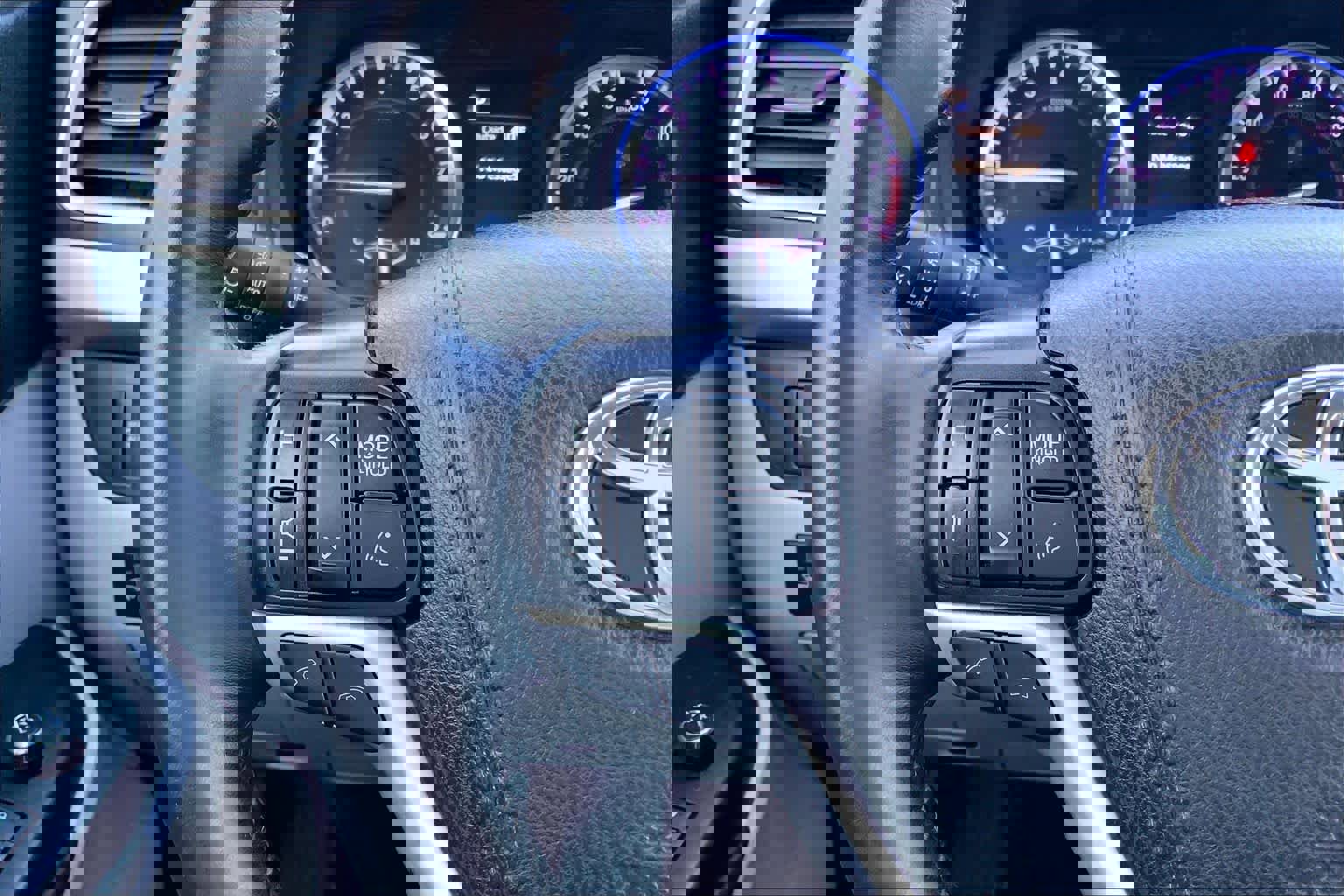 Used 2019 Toyota Highlander XLE w/ Carpet Mat Package (TMS) image 23