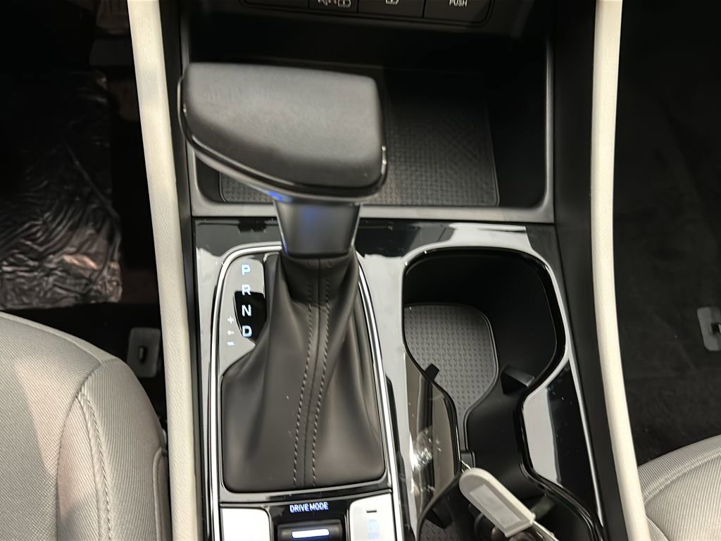 New 2026 Hyundai Tucson SE image 17