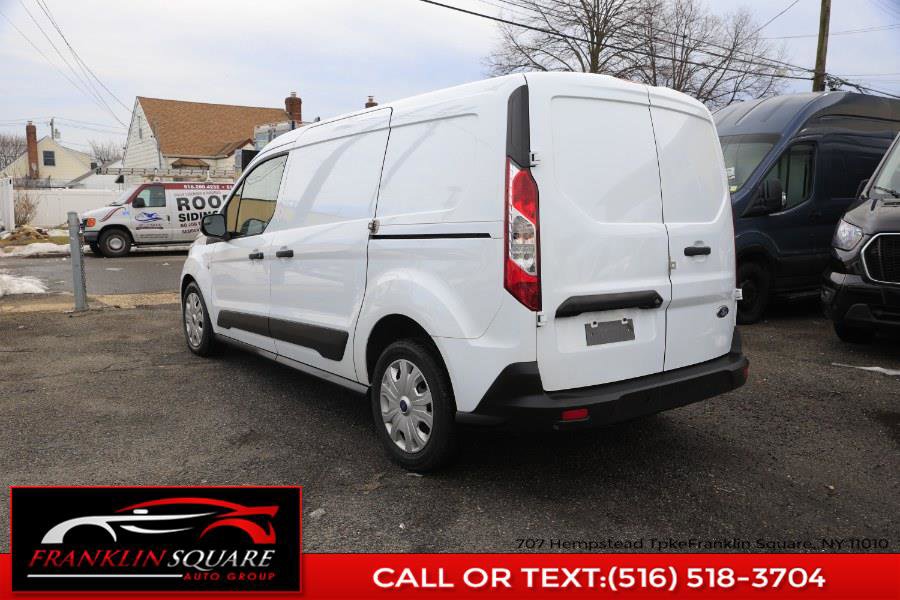 Used 2022 Ford Transit Connect XLT image 7