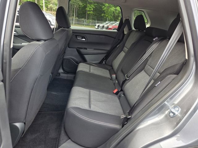 Used 2025 Nissan Rogue SV FWD image 10