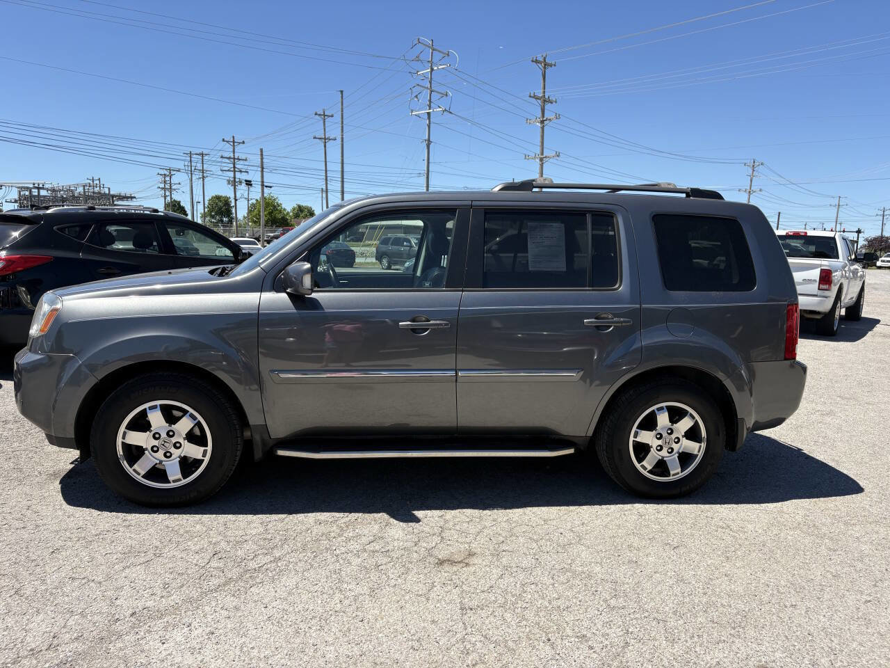 Used 2011 Honda Pilot Touring image 3