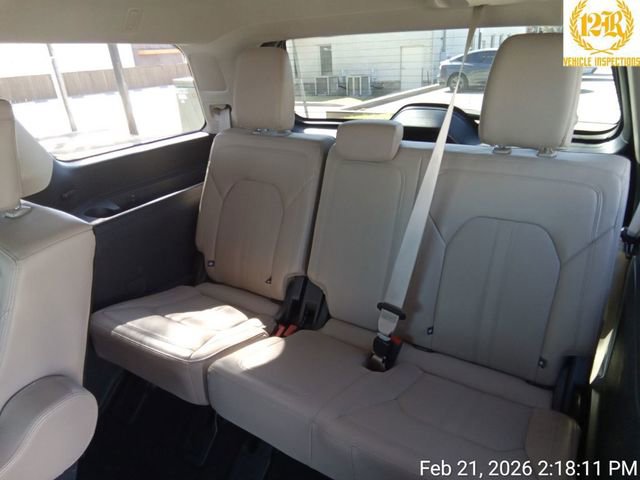 Used 2024 Ford Expedition Limited image 21