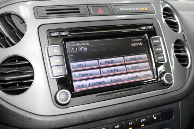 Used 2013 Volkswagen Tiguan S AWD/4WD image 16