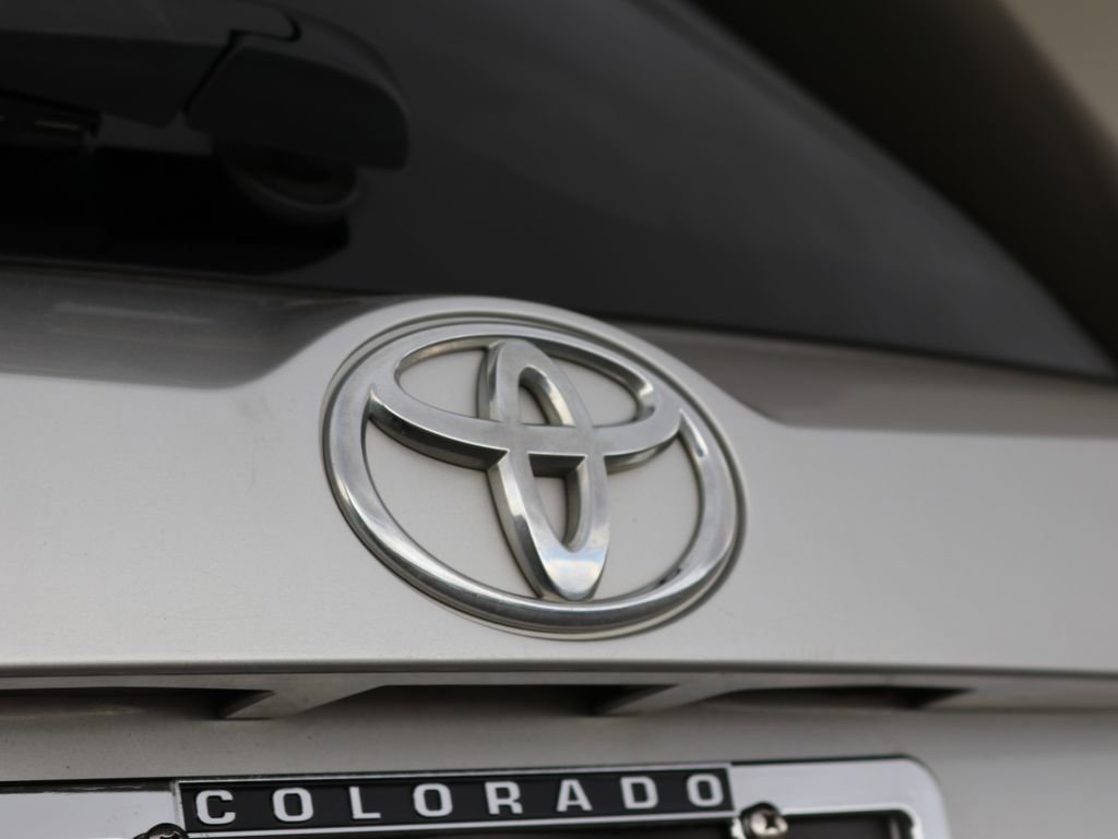 Used 2015 Toyota RAV4 LE AWD/4WD image 13