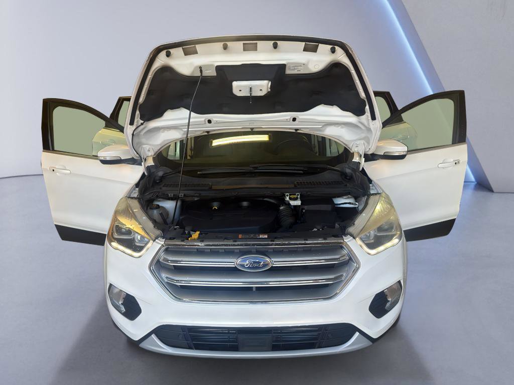 Used 2017 Ford Escape Titanium w/ Equipment Group 301A image 8