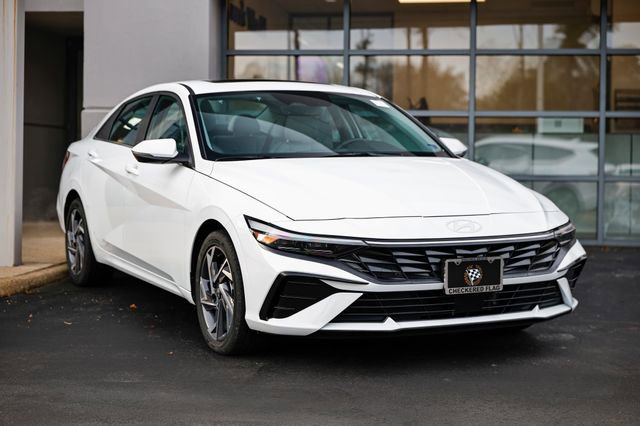 Certified 2025 Hyundai Elantra Limited