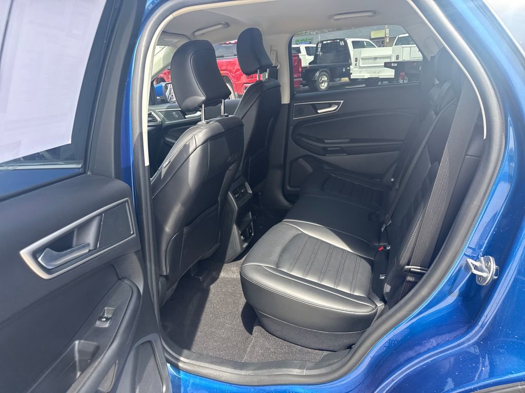 Used 2024 Ford Edge SEL w/ Convenience Package image 16