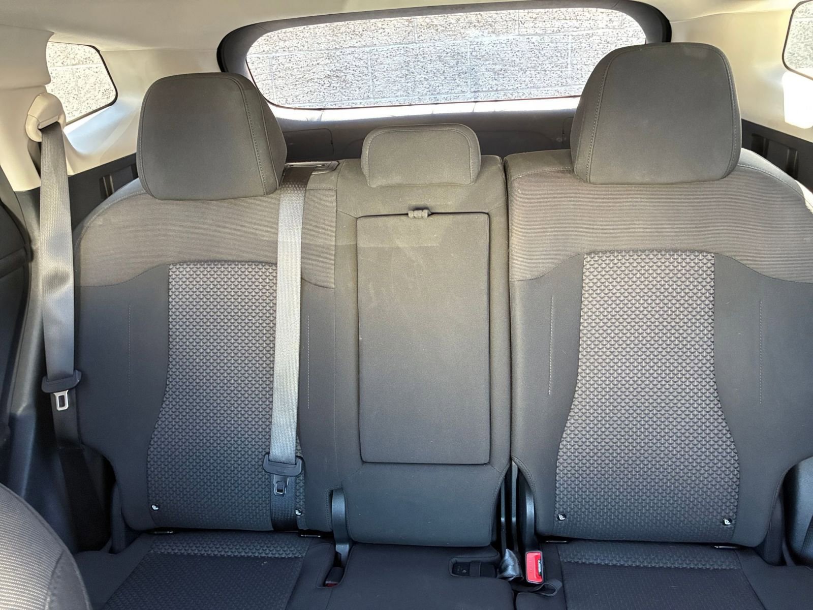 Used 2025 Kia Sportage LX image 37