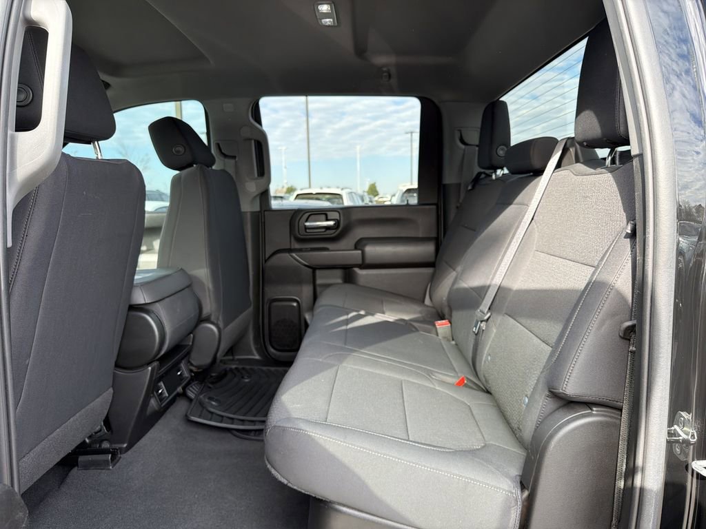 Used 2022 Chevrolet Silverado 2500 Custom w/ Custom Value Package image 13