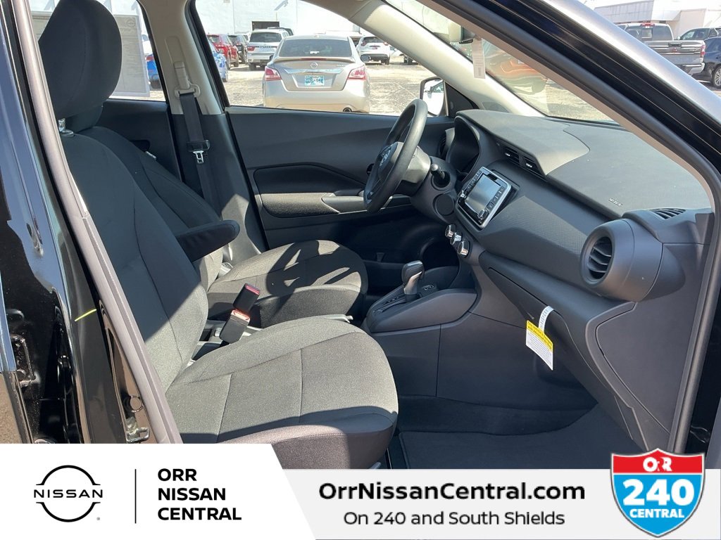 New 2025 Nissan Kicks Play S w/ Interior Electronics Package image 11