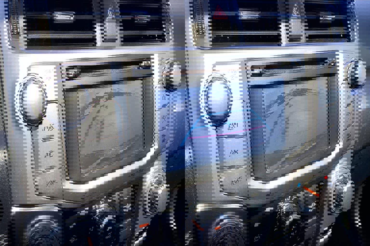 Used 2018 Toyota 4Runner SR5 Premium image 26