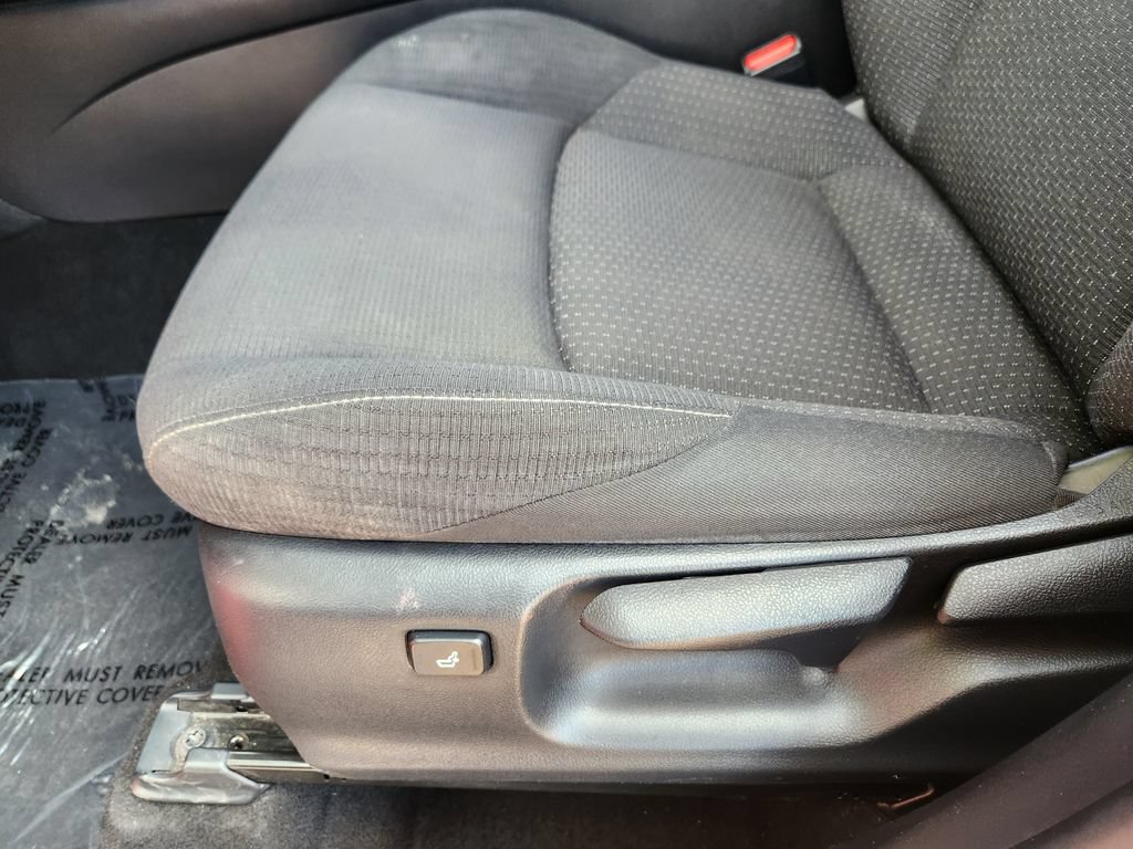 Used 2018 Toyota C-HR XLE FWD image 15