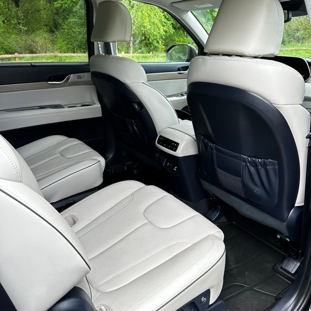 Used 2021 Hyundai Palisade Limited w/ Cargo Package AWD/4WD image 24