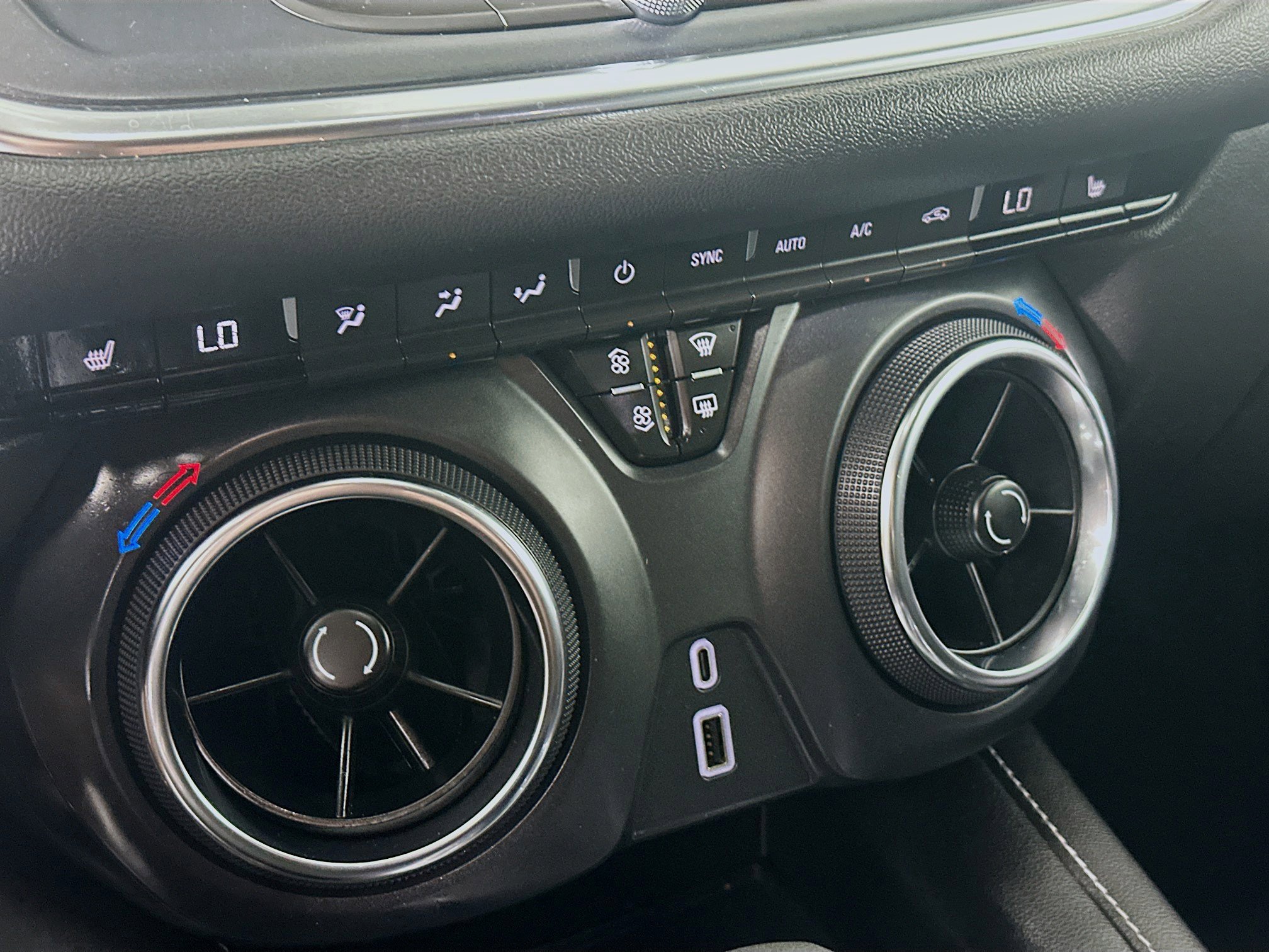 Used 2024 Chevrolet Blazer LT image 22