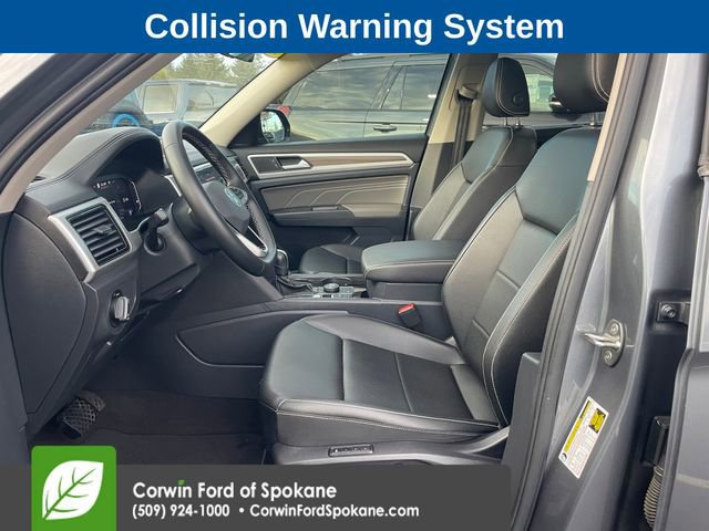 Used 2023 Volkswagen Atlas SEL image 2