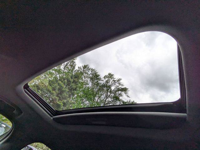 New 2026 Chevrolet Trax RS w/ Sunroof Package FWD image 23