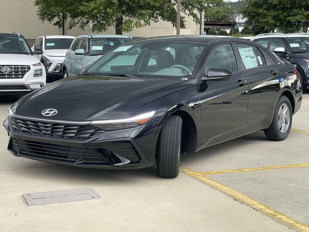 New 2026 Hyundai Elantra SE FWD image 27