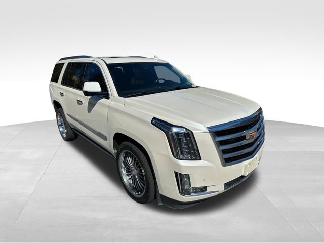 Used 2015 Cadillac Escalade Premium image 7