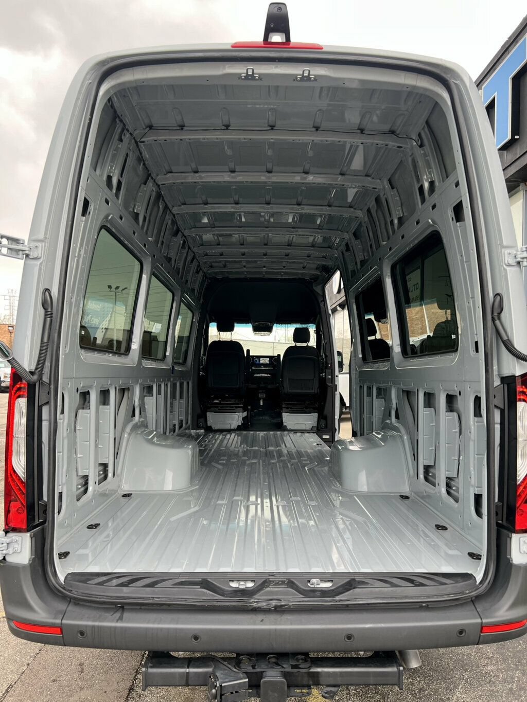 Used 2026 Mercedes-Benz Sprinter 3500 image 7