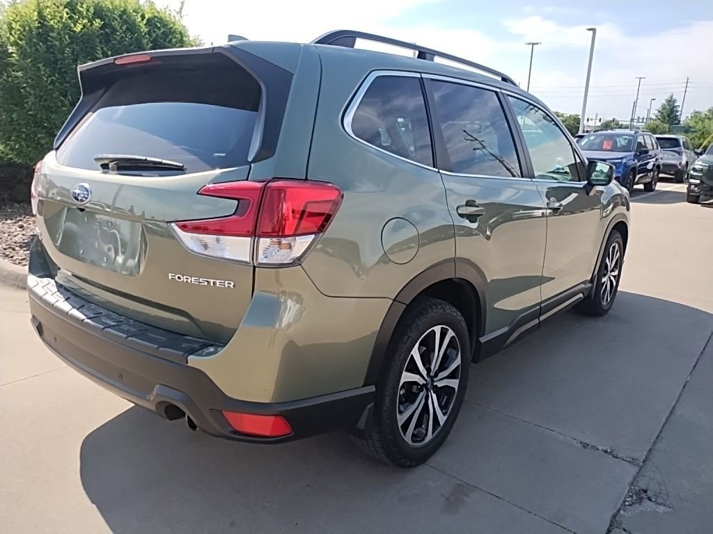 Used 2020 Subaru Forester Limited AWD/4WD image 7