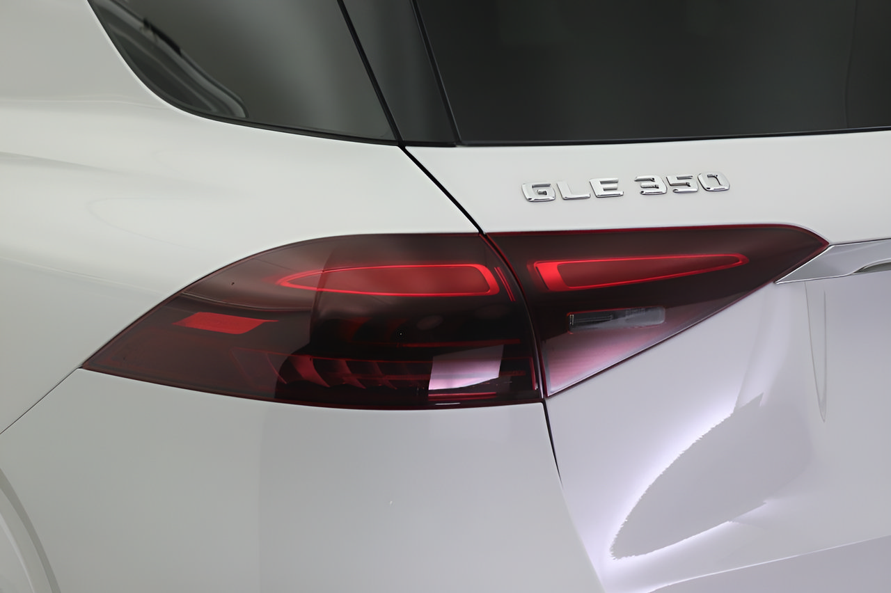 Certified 2024 Mercedes-Benz GLE 350 4MATIC image 18