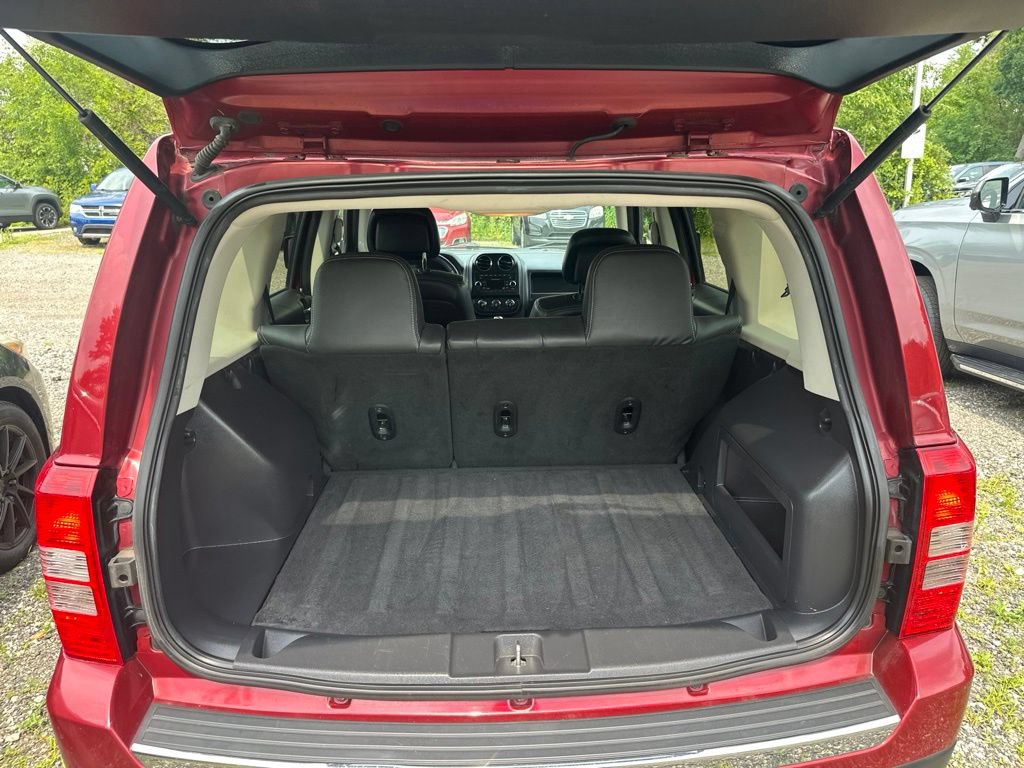 Used 2016 Jeep Patriot High Altitude AWD/4WD image 15
