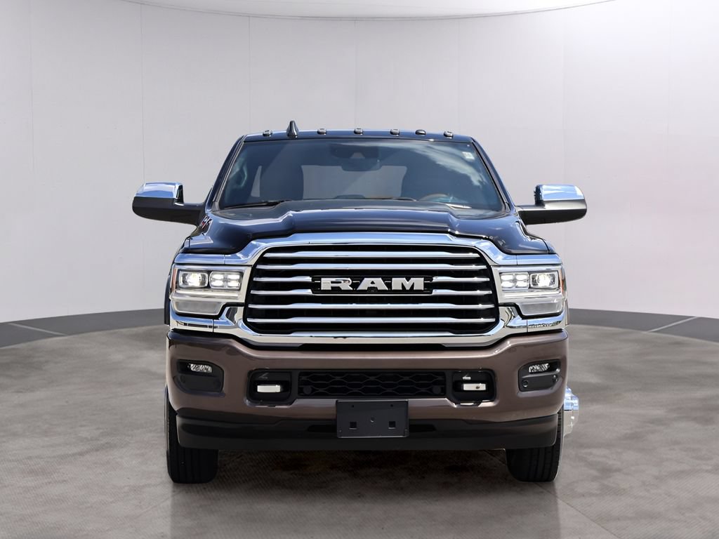 Used 2022 RAM 3500 Limited AWD/4WD image 2