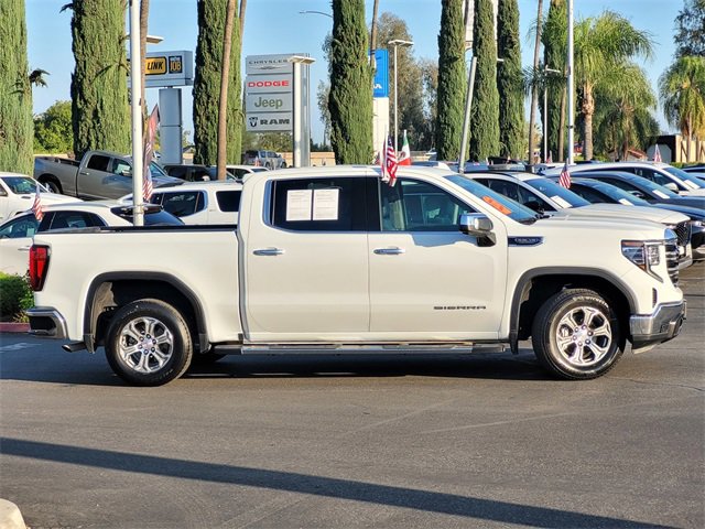 Used 2024 GMC Sierra 1500 SLT image 4