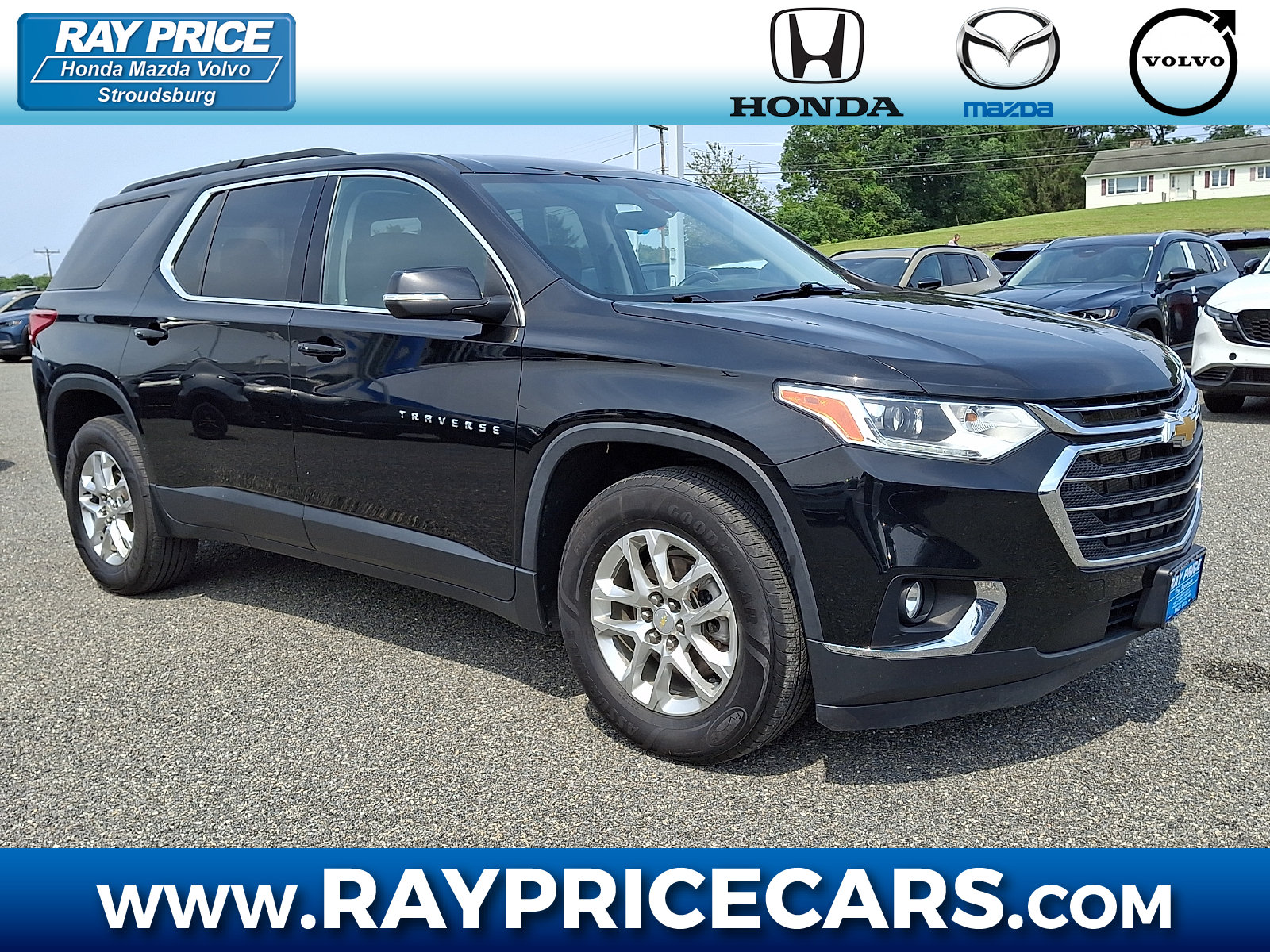 Used 2021 Chevrolet Traverse LT