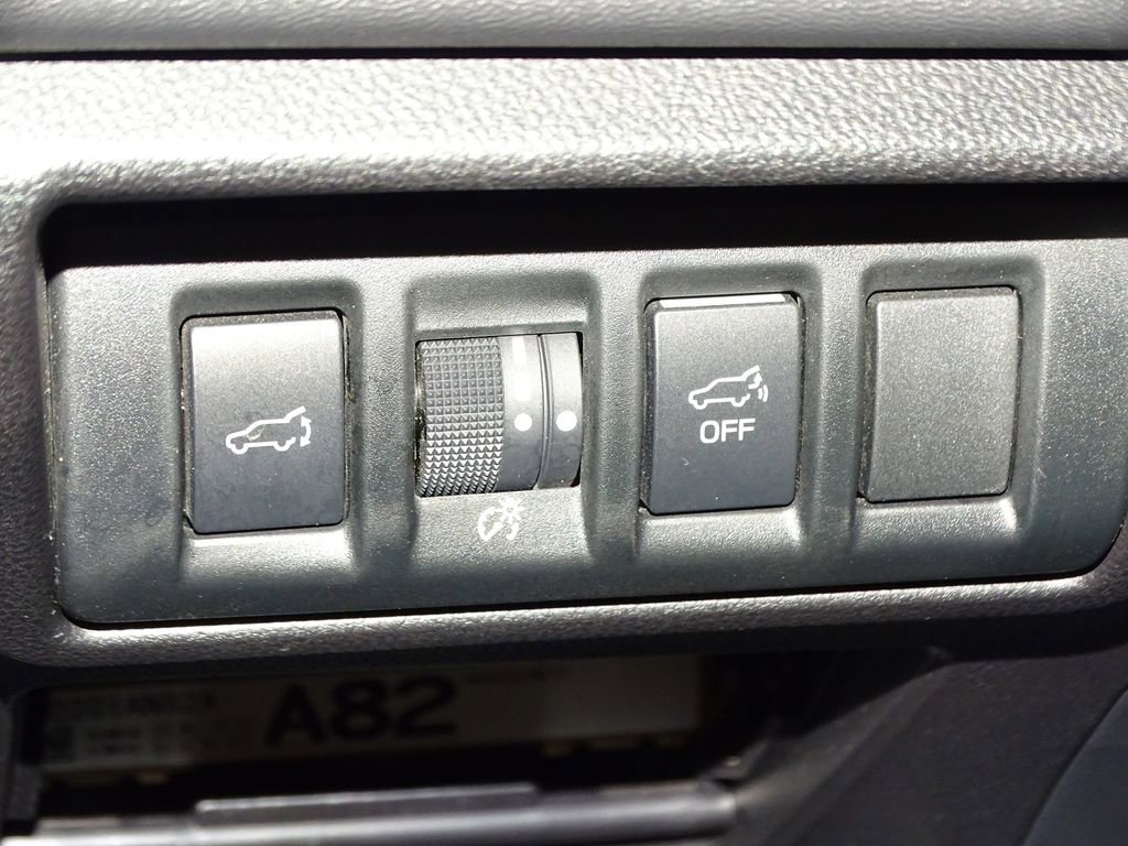 Used 2023 Subaru Outback Limited image 22