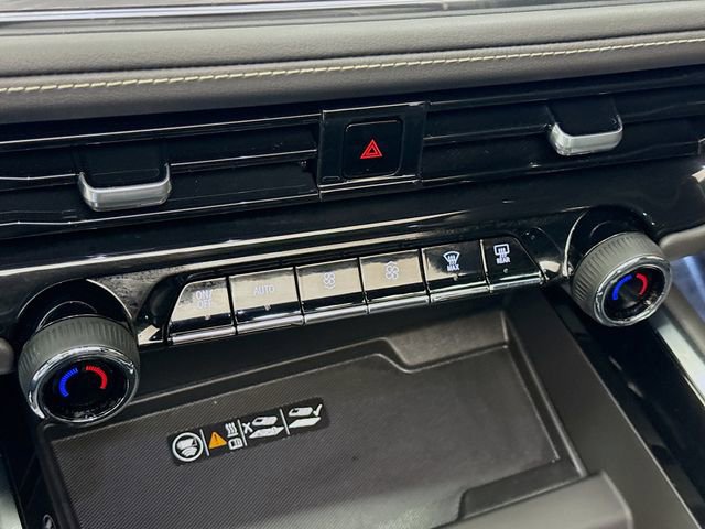 Used 2025 Chevrolet Suburban Premier w/ Sun And Tow Package image 18