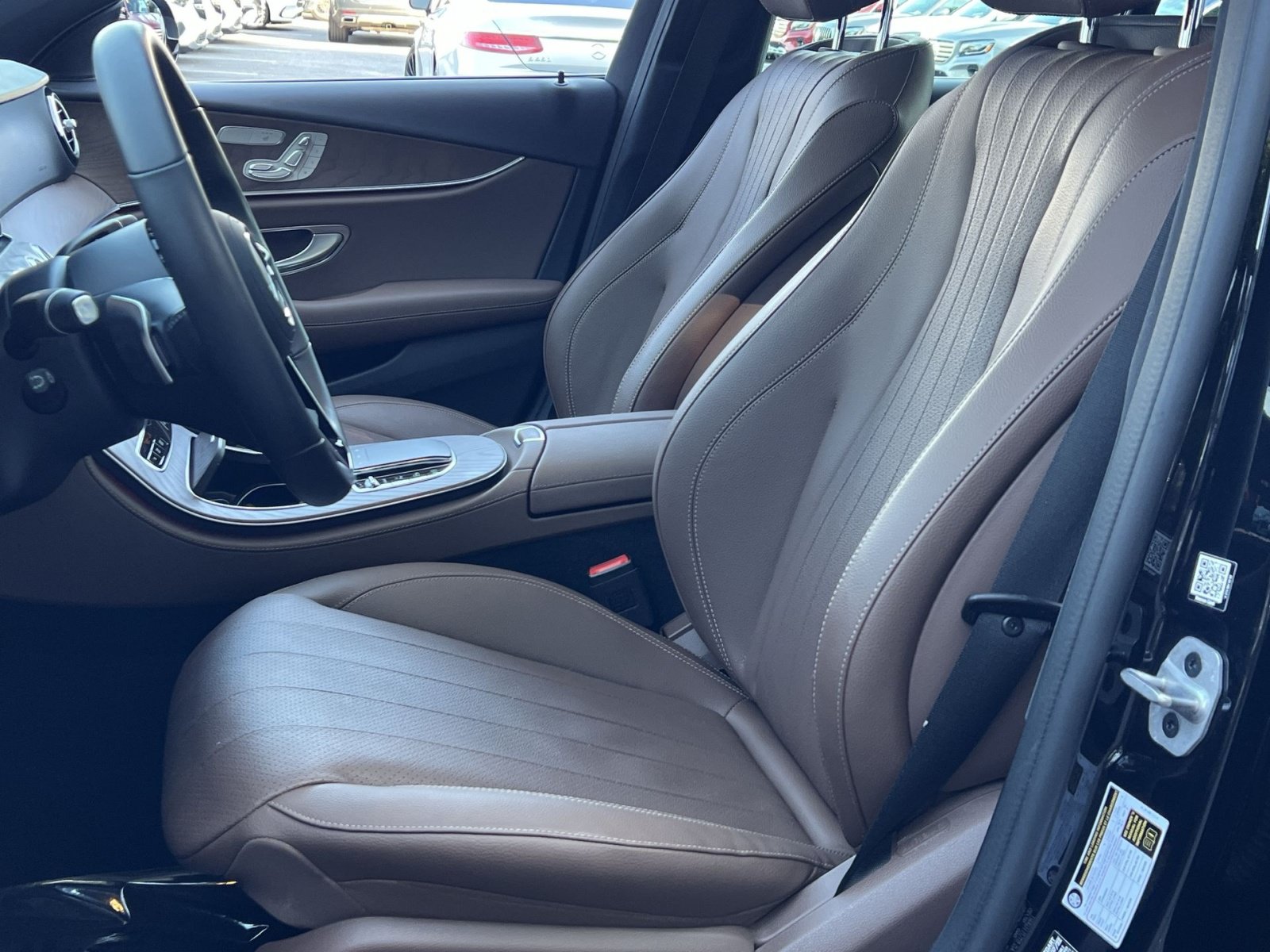 Used 2022 Mercedes-Benz E 350 4MATIC Sedan image 18