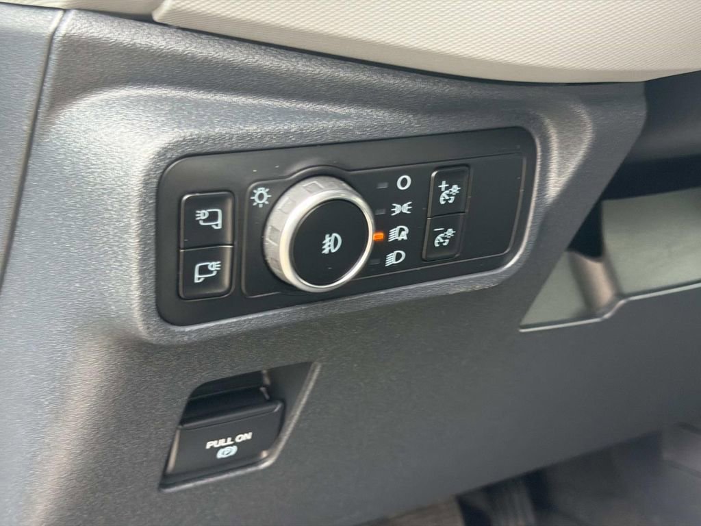 Used 2023 Ford Bronco Badlands image 23