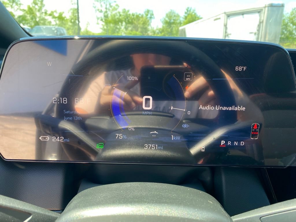 New 2025 Chevrolet Equinox EV RS FWD image 16