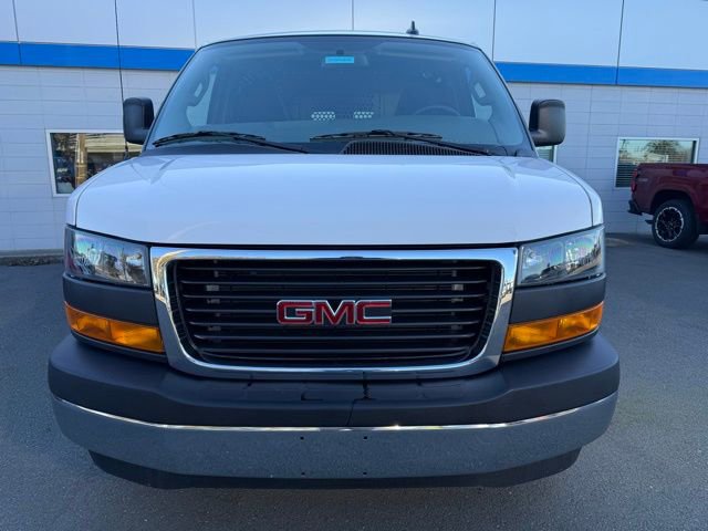 Used 2024 GMC Savana 2500 w/ Driver Convenience Package RWD image 2