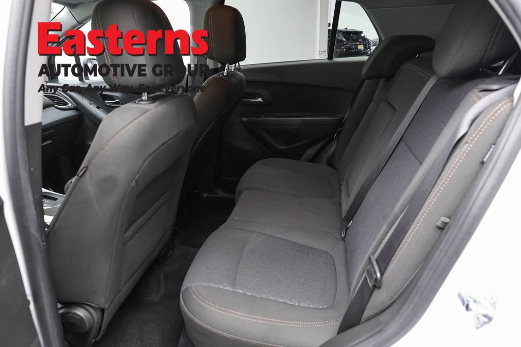 Used 2020 Chevrolet Trax LS w/ Tint and Cruise Package AWD/4WD image 21