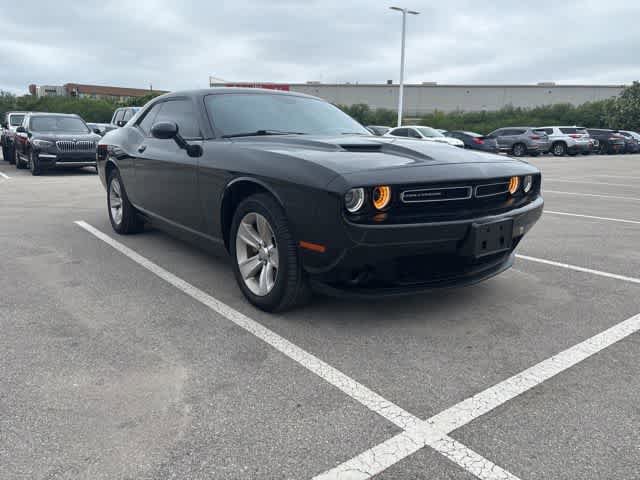 Used 2023 Dodge Challenger SXT RWD image 7