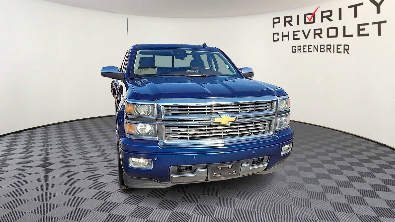 Used 2015 Chevrolet Silverado 1500 High Country w/ High Country Premium Package image 3