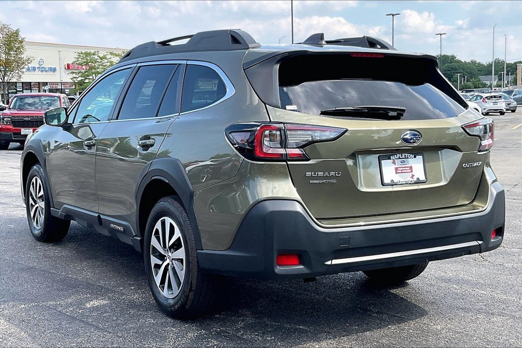 Certified 2024 Subaru Outback Premium AWD/4WD image 11