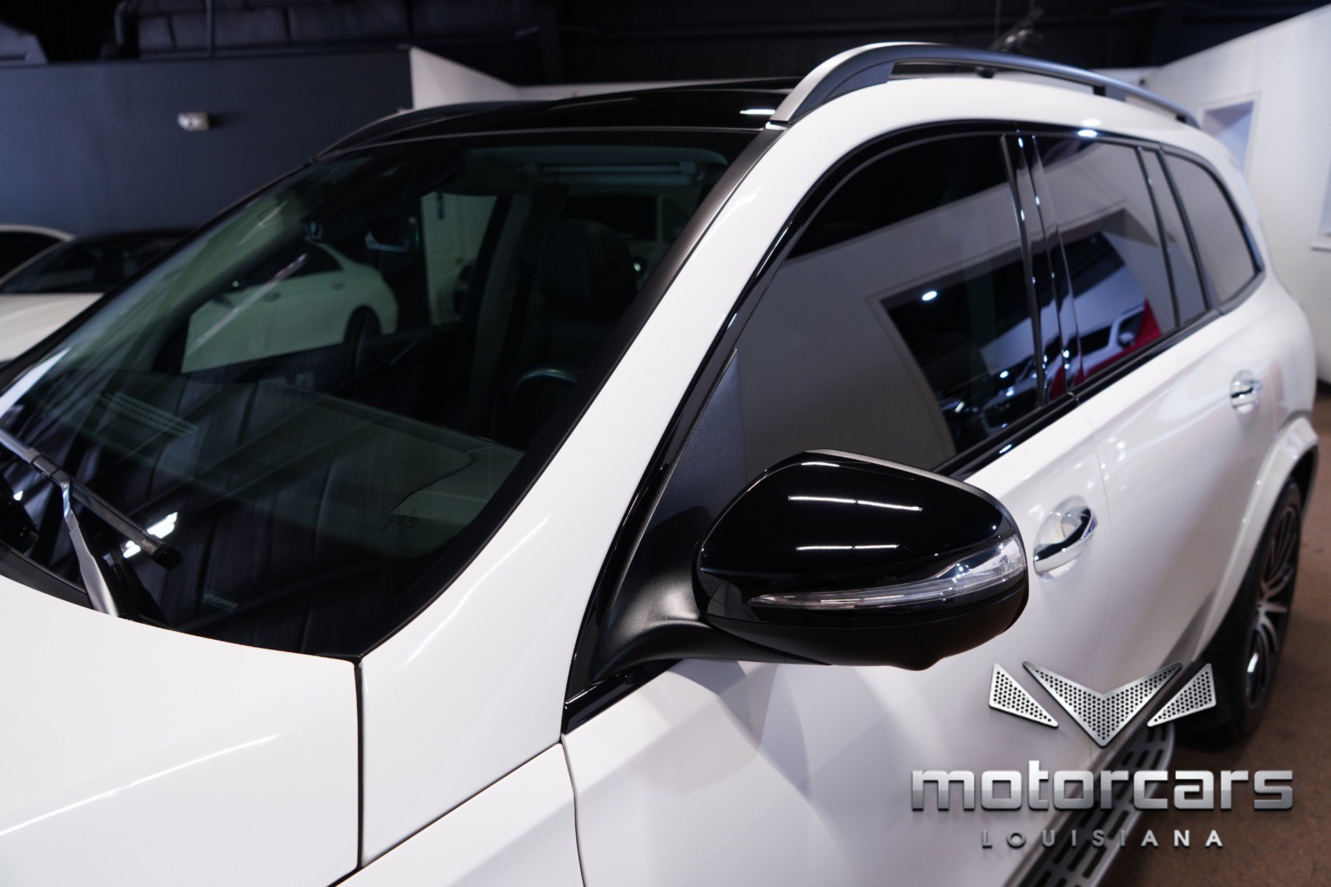 Used 2023 Mercedes-Benz GLS 450 4MATIC w/ AMG Line Exterior image 12