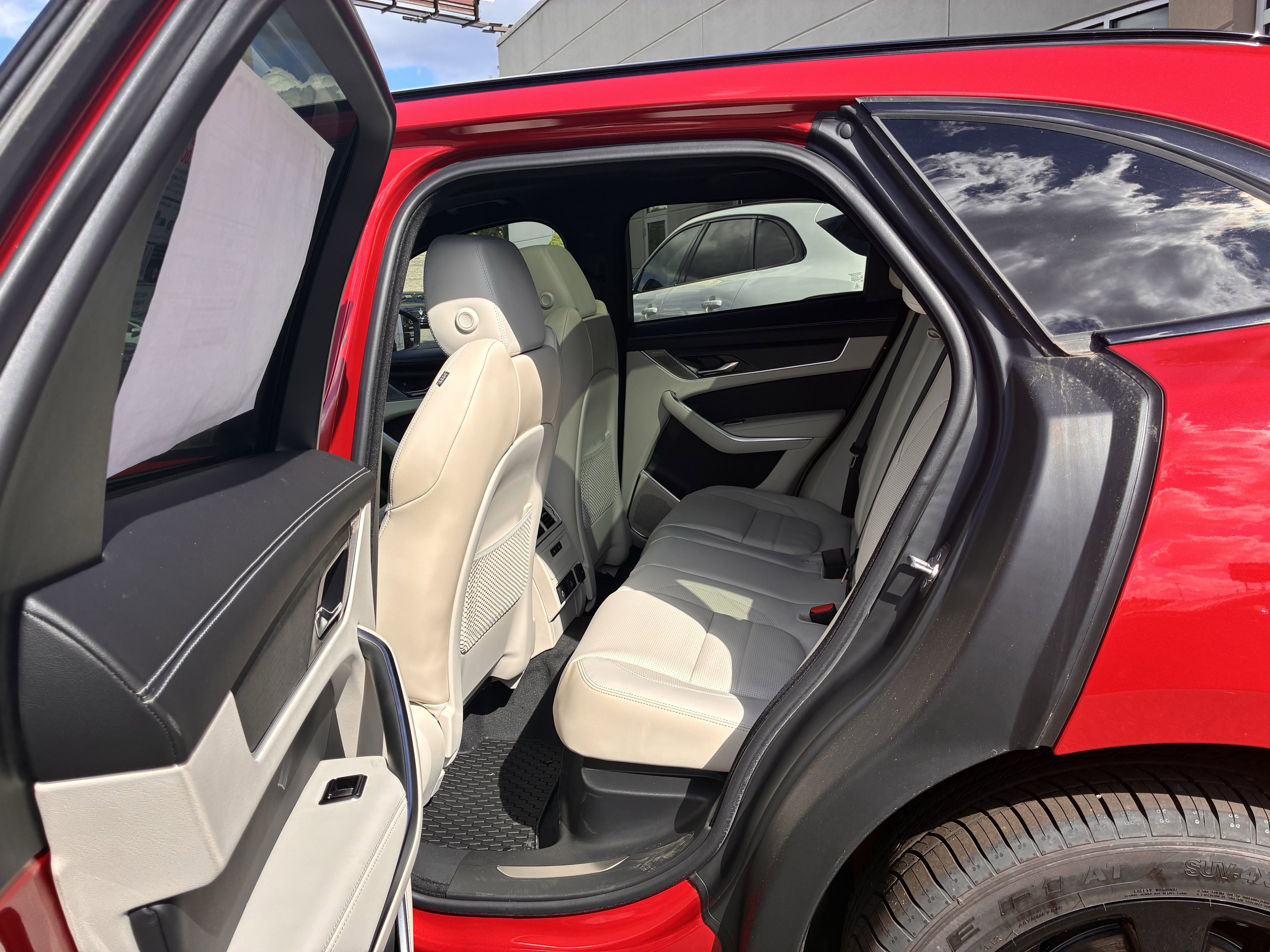 New 2026 Jaguar F-PACE R-Dynamic S image 24