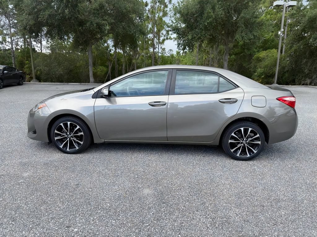Used 2019 Toyota Corolla LE FWD image 14