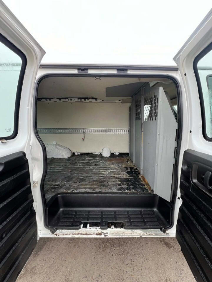 Used 2013 Chevrolet Express 2500 2500 3dr Cargo Van image 11