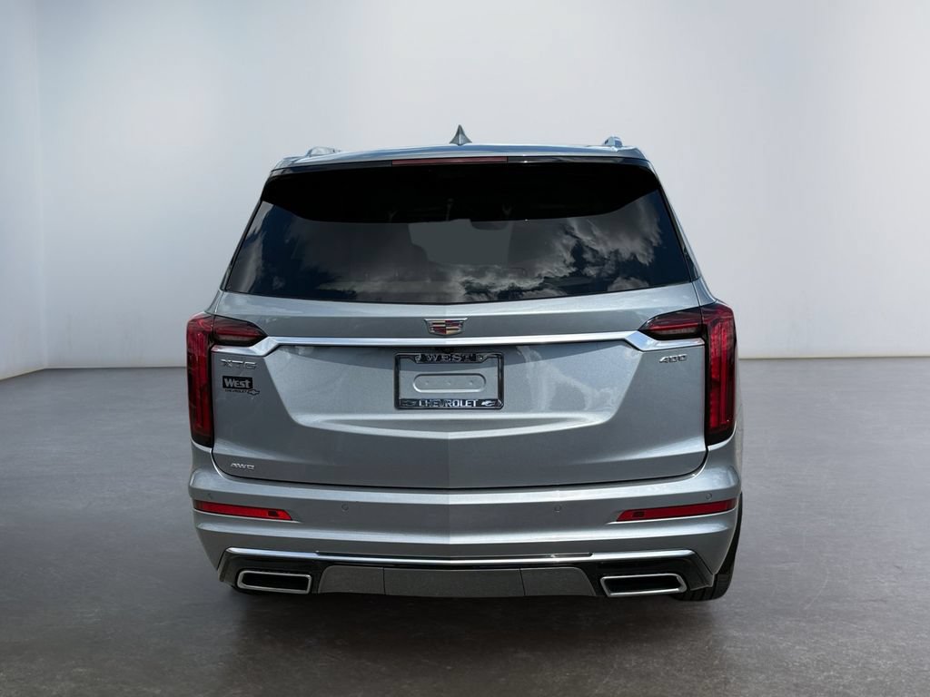 Used 2025 Cadillac XT6 Premium Luxury w/ Technology Package AWD/4WD image 4