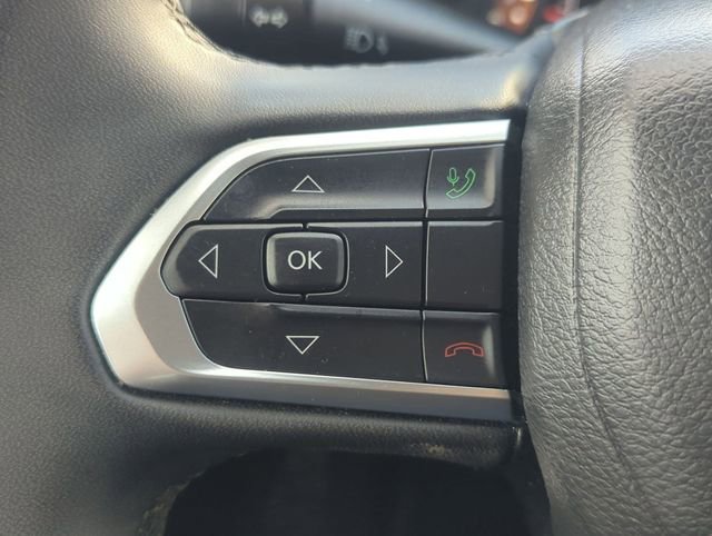 Used 2024 Jeep Compass Latitude image 15