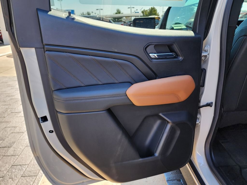 New 2026 GMC Canyon AT4 image 44