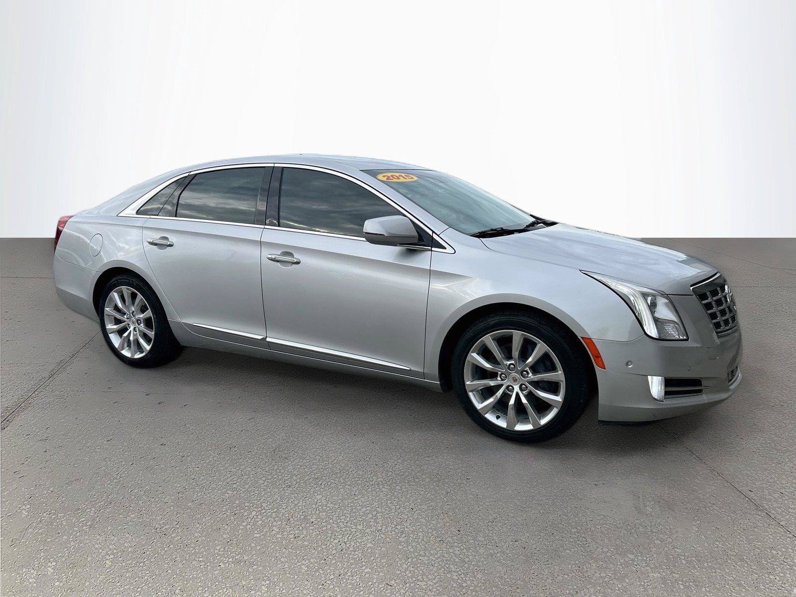 Used 2015 Cadillac XTS Luxury w/ Driver Awareness Package FWD image 3