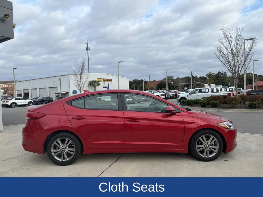 Used 2017 Hyundai Elantra SE video 2